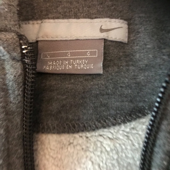 NIKE QUARTER ZIP LARGE HOODIE - Picture 2 of 4